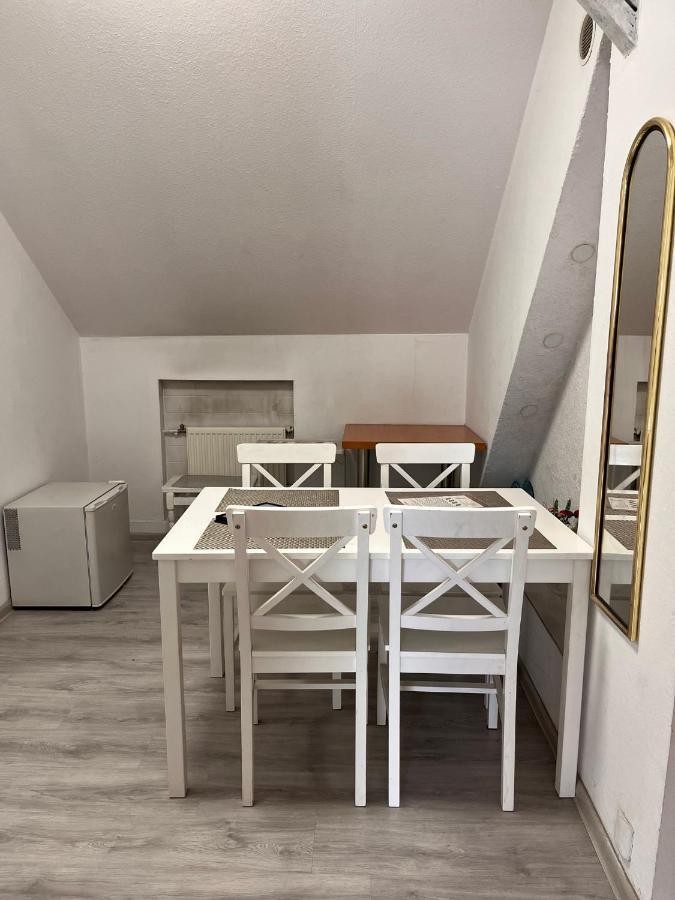 White Garden Appartement Auschwitz Buitenkant foto